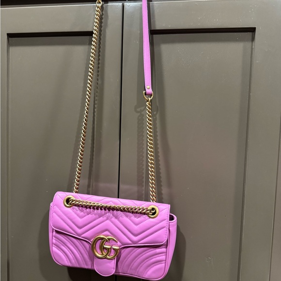Gucci Pink Chevron Shoulder Bag - Picture 4 of 5
